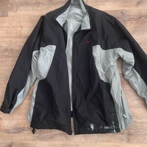 Men's Black and Gray Jacket